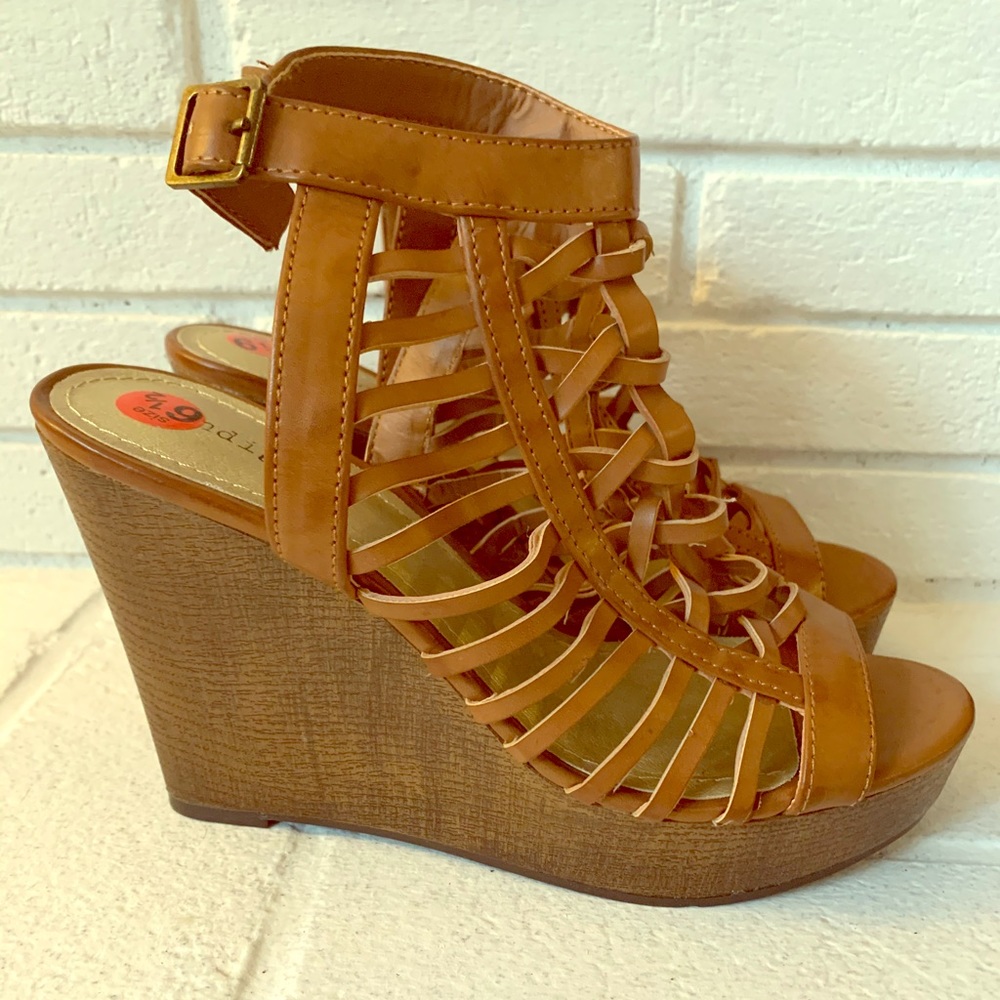 Indigo rd. Brown wedges. Open toe